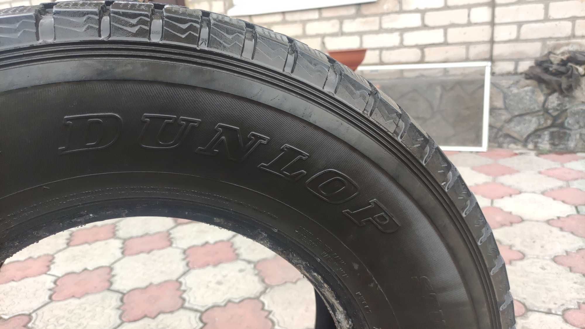 Продам резину DUNLOP 265/70r16