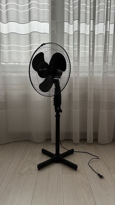 Вентилятор підлоговий Milano (чорний)