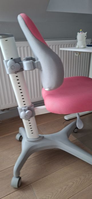 Fotelik ergonomiczny dla dziecka