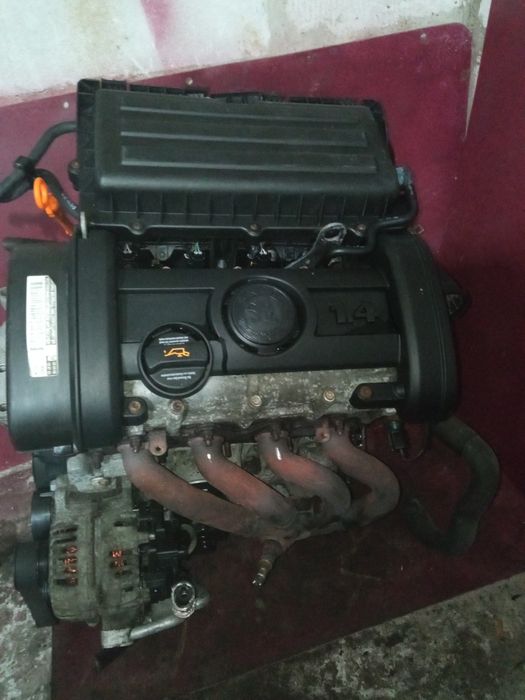 Мотор двигатель BUD 1.4 golf 5 румстер skoda fabia кадді КПП FXQ