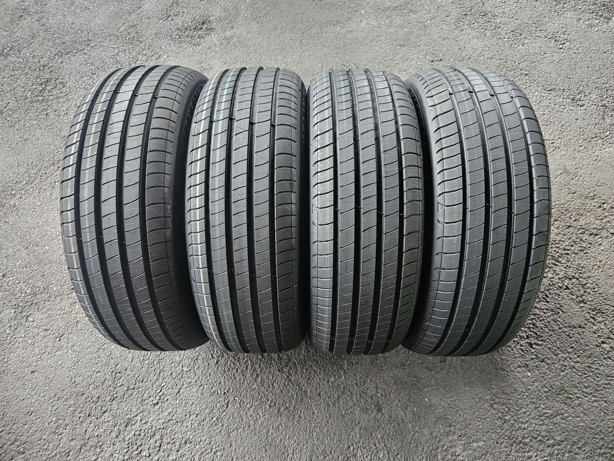 Kpl Opon Letnich Michelin E Primacy 195.55.16 91H XL Rok 2024