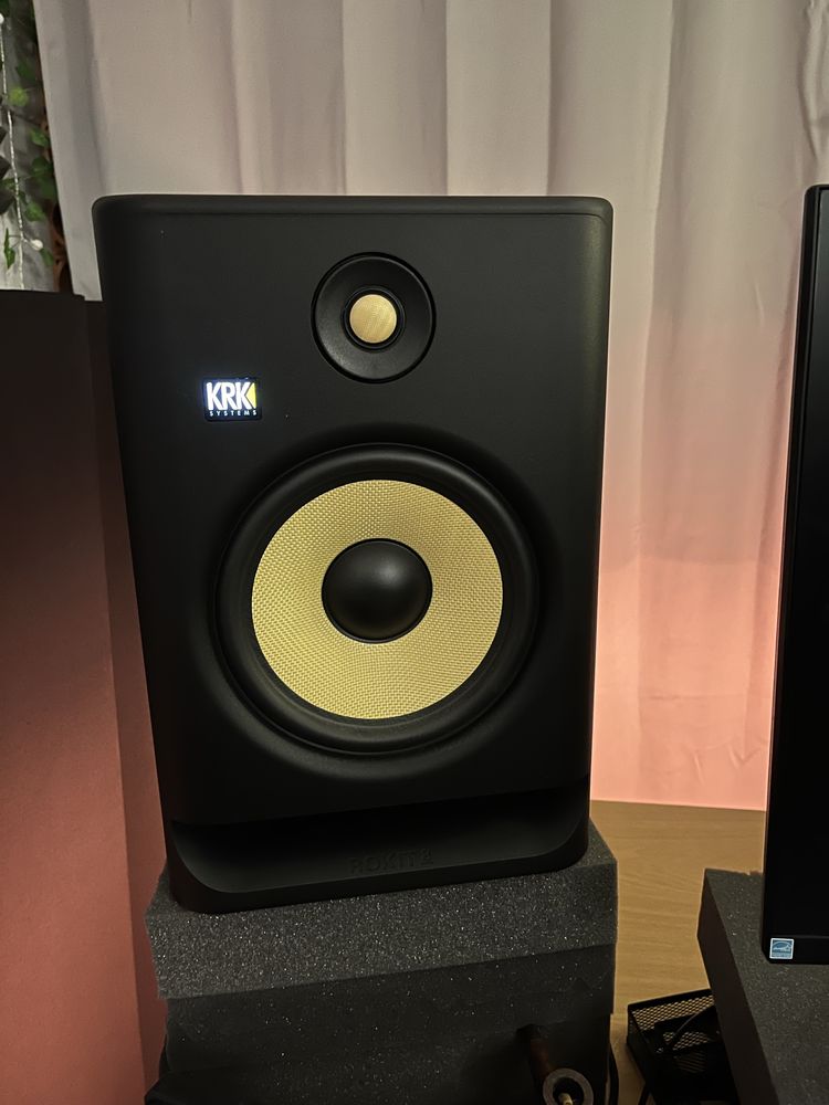 Monitores de estudio KRK RP 8 G4