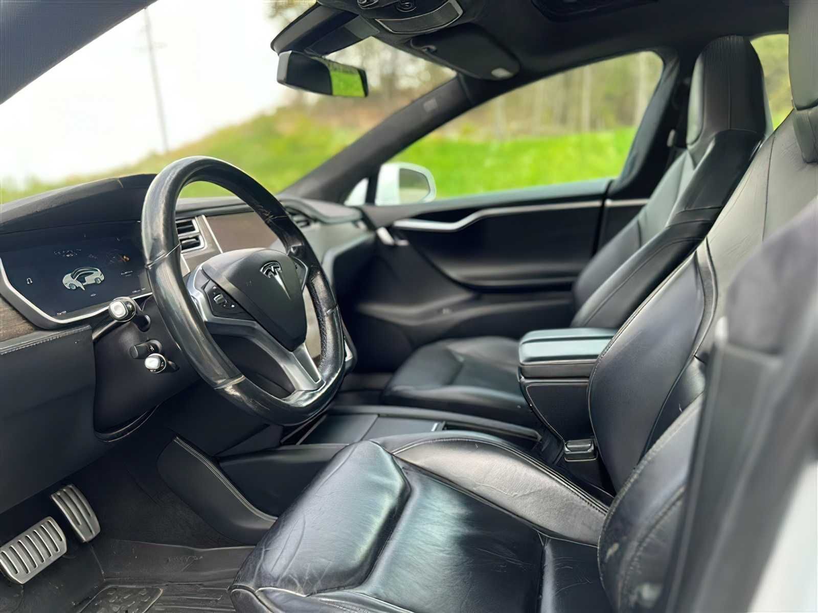 Tesla Model S 2015 P85D