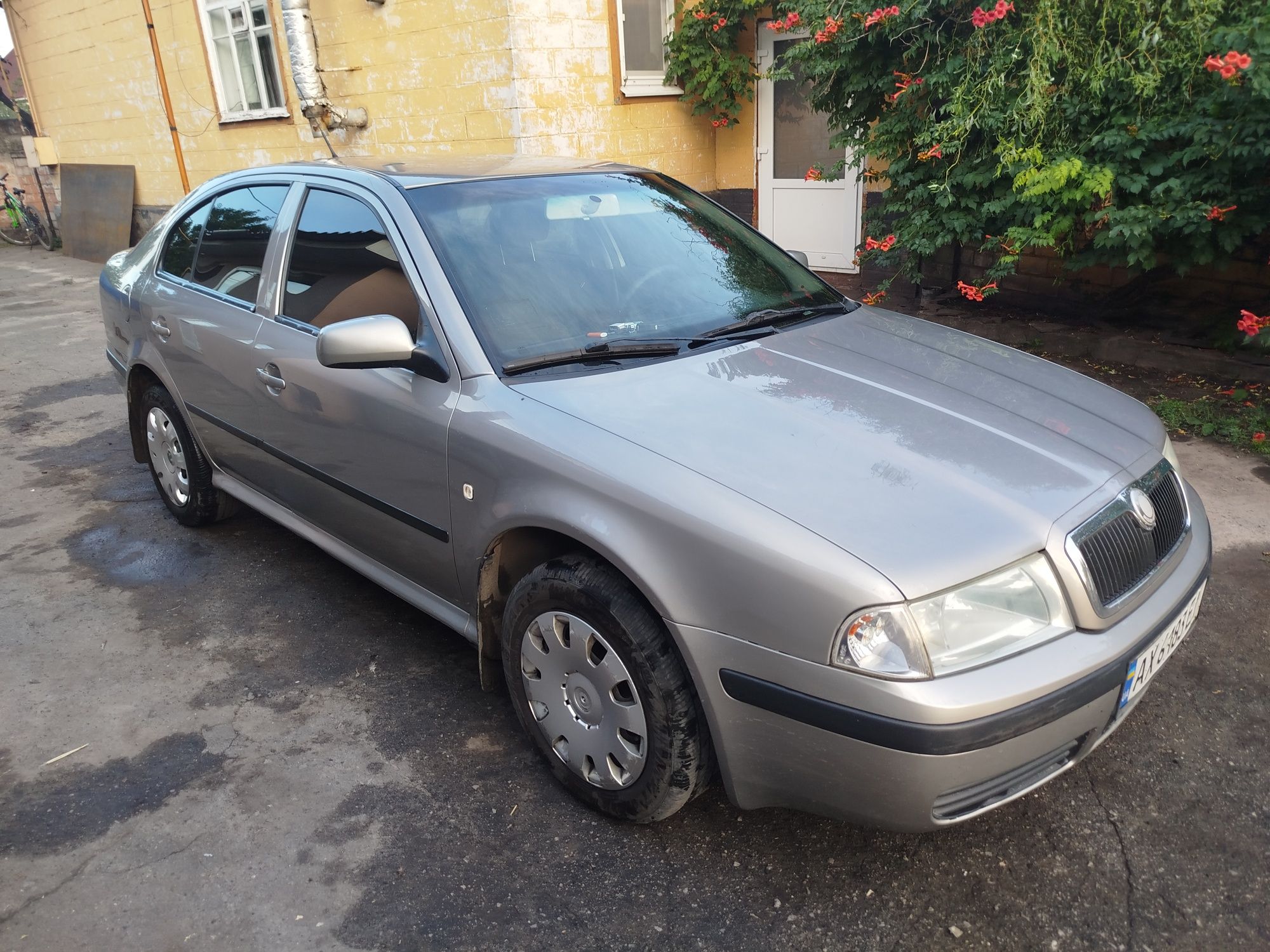 Продам гарний автомобіль Шкода Октавія
