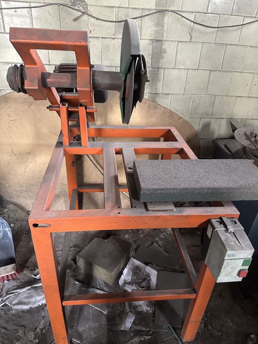 Обрізний верстат для металу та інших матеріалів