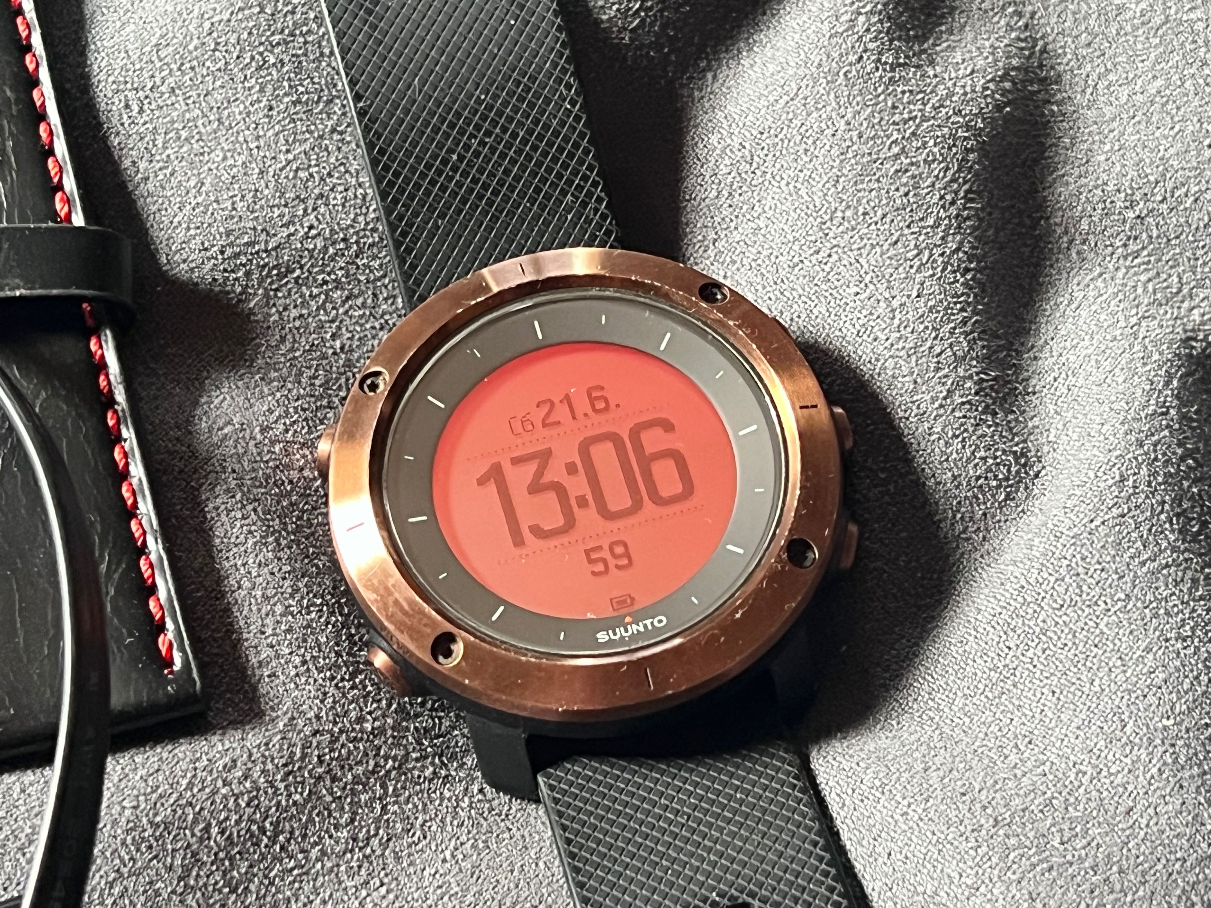 Suunto Traverse Alpha тактичний годинник з GPS