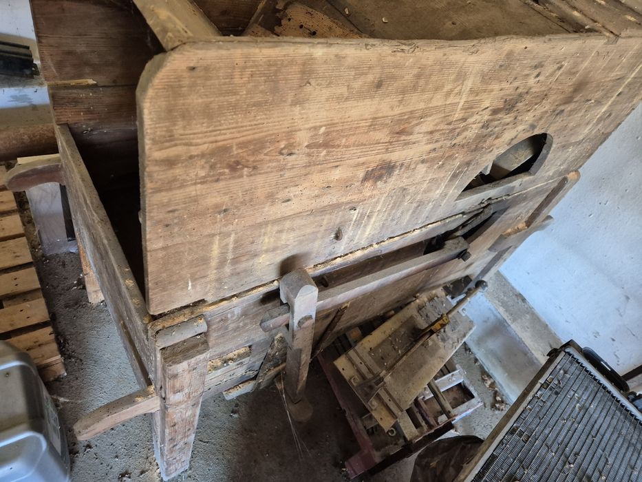 Oddam stare maszyny rolnicze