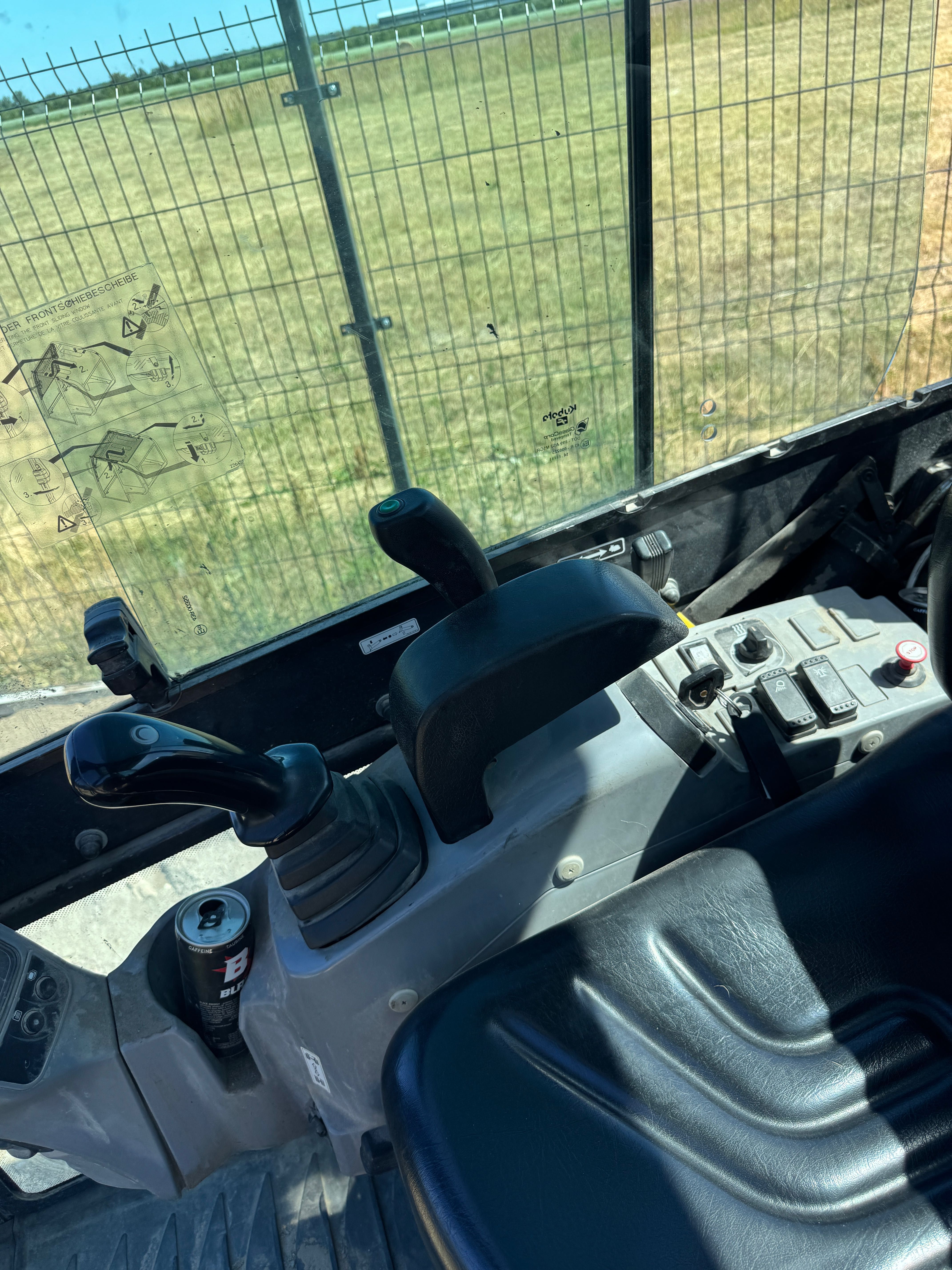 Minikoparka Kubota kx-016-4 Ladna