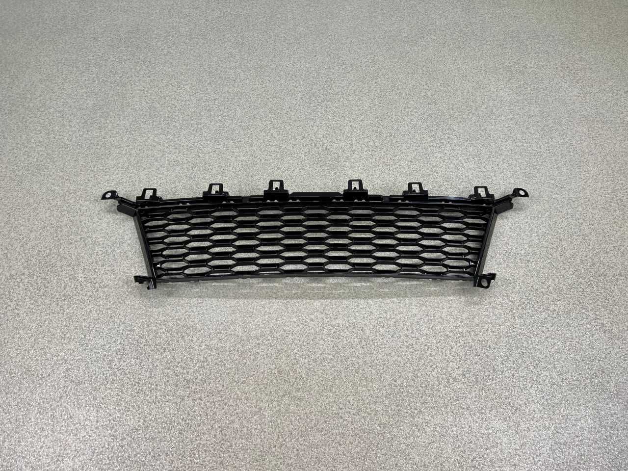 Решітка бампера центральна BMW 3 (G20/G21) M-pak 51118069367