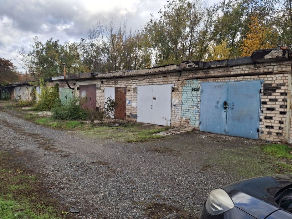 Сдам 2 больших гаража Север