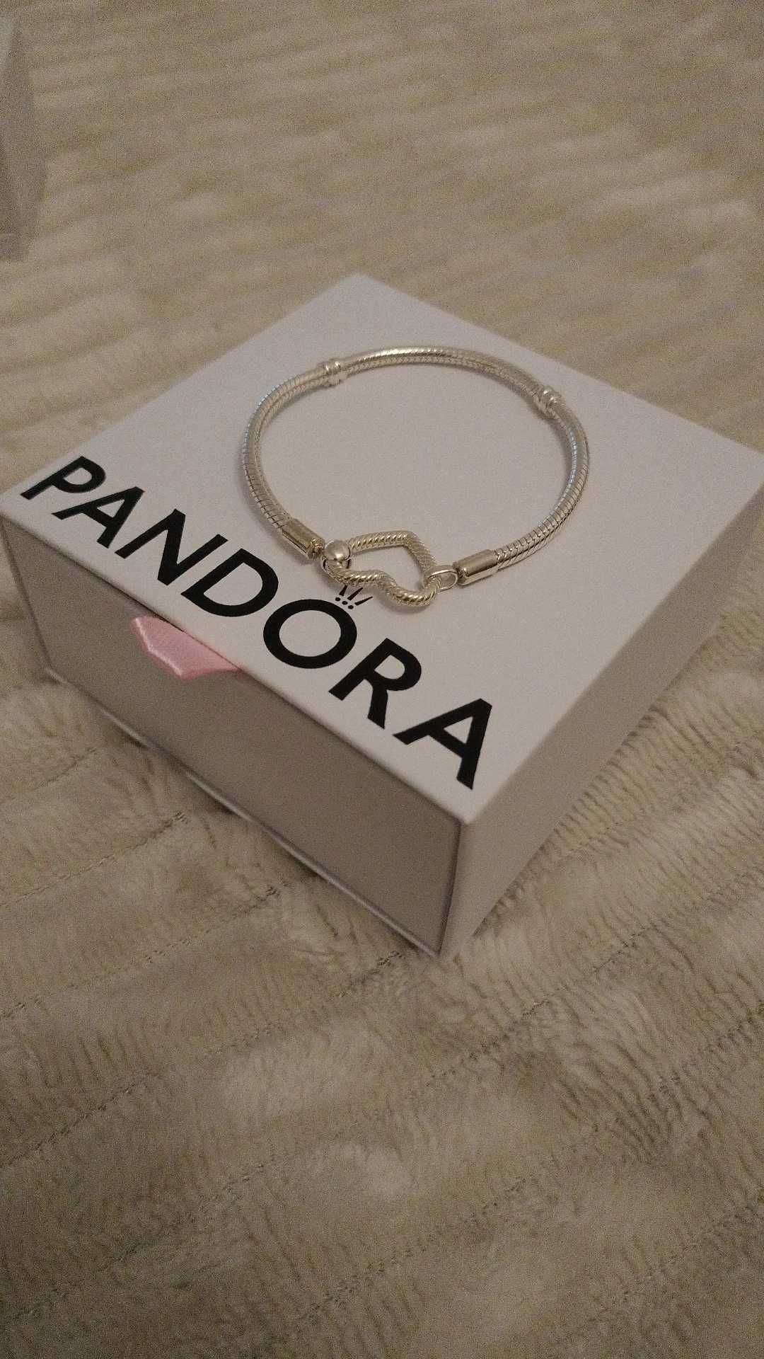 pulseira pandora prateada