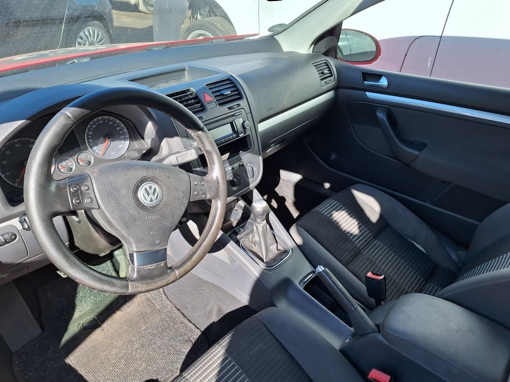 Golf 5 2008rok zderzak kompletny z halogenami  LY3D