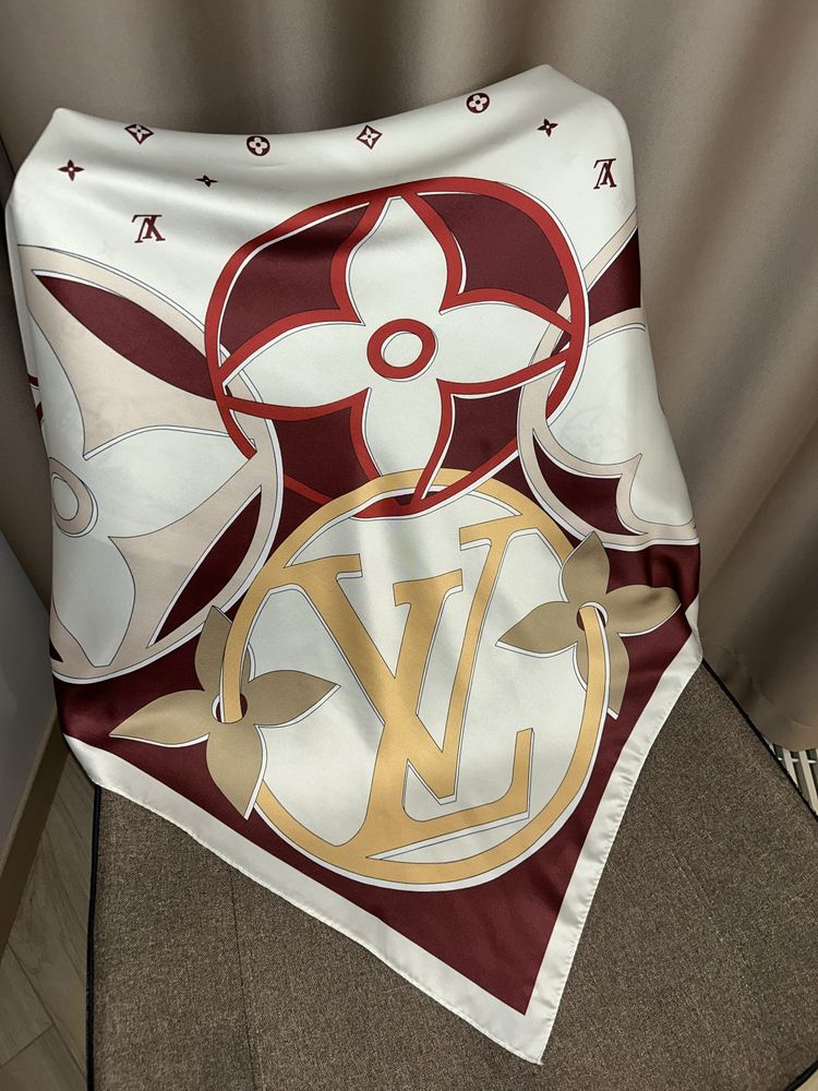 Платок, бренд Louis Vuitton