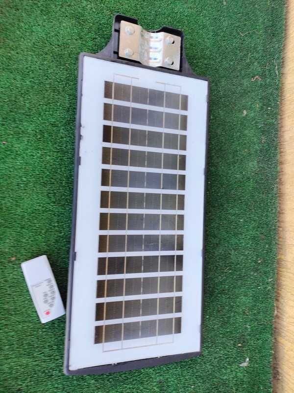 Lampa solarna uliczna bardzo mocna 1200 watt z pilotem nowa sprawna ja