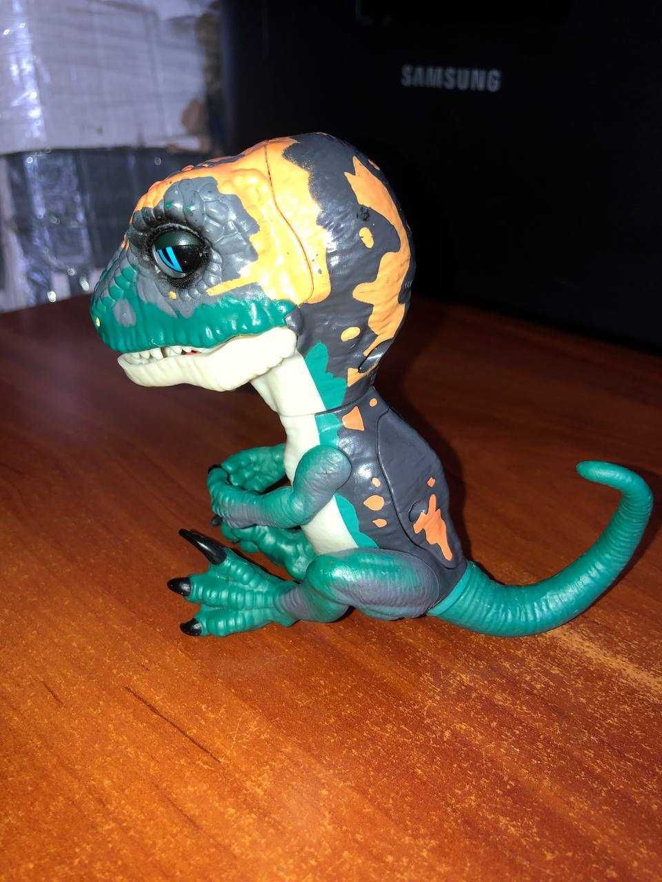 Інтерактивний ручной динозавр T-Rex