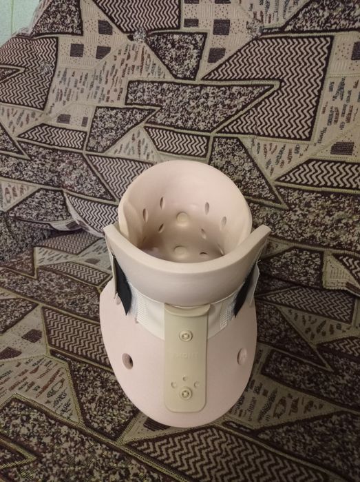 Воротник Филадельфия жосткойфиксации.