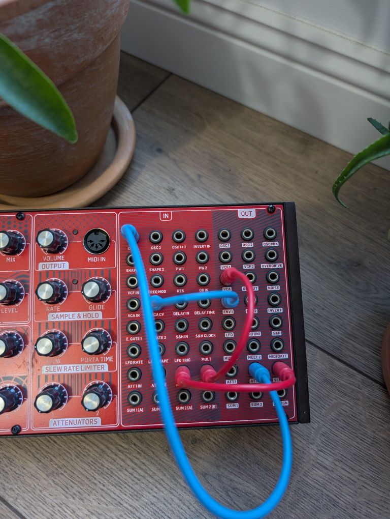 Behringer Neutron - stan idealny