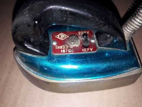 Утюг дорожный УЭ-4 выпуска 1970