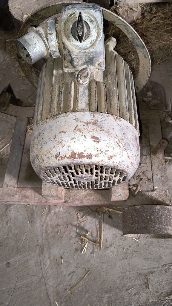 Silnik 7,5 kW na kołach