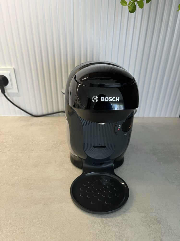 Ekspres BOSCH Tassimo Happy TAS1002N