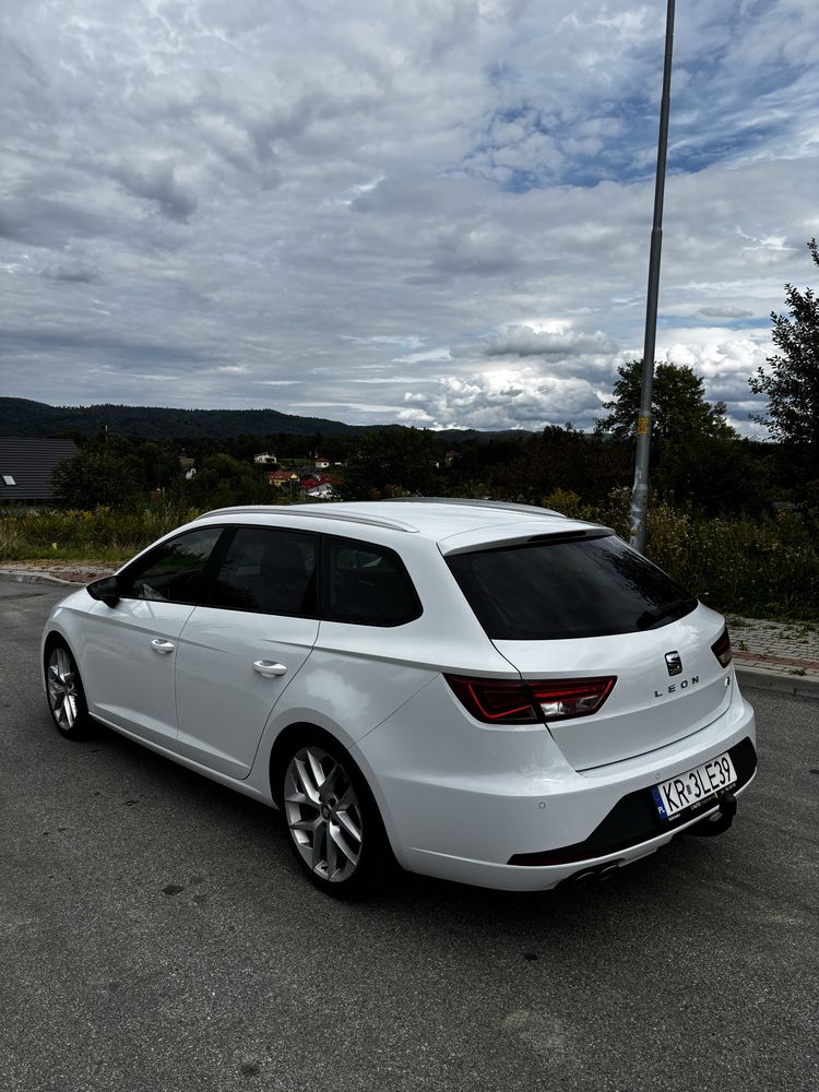 SEAT Leon 3 FR ST 5F 2014 2.0 TDI Manual