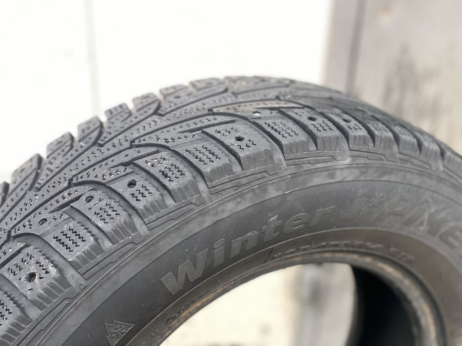 Прода комплект зимової гуми резини шини 195 70 14 r14