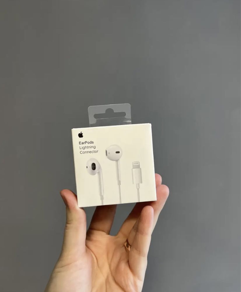 Навушники Apple EarPods with Lightning Connector