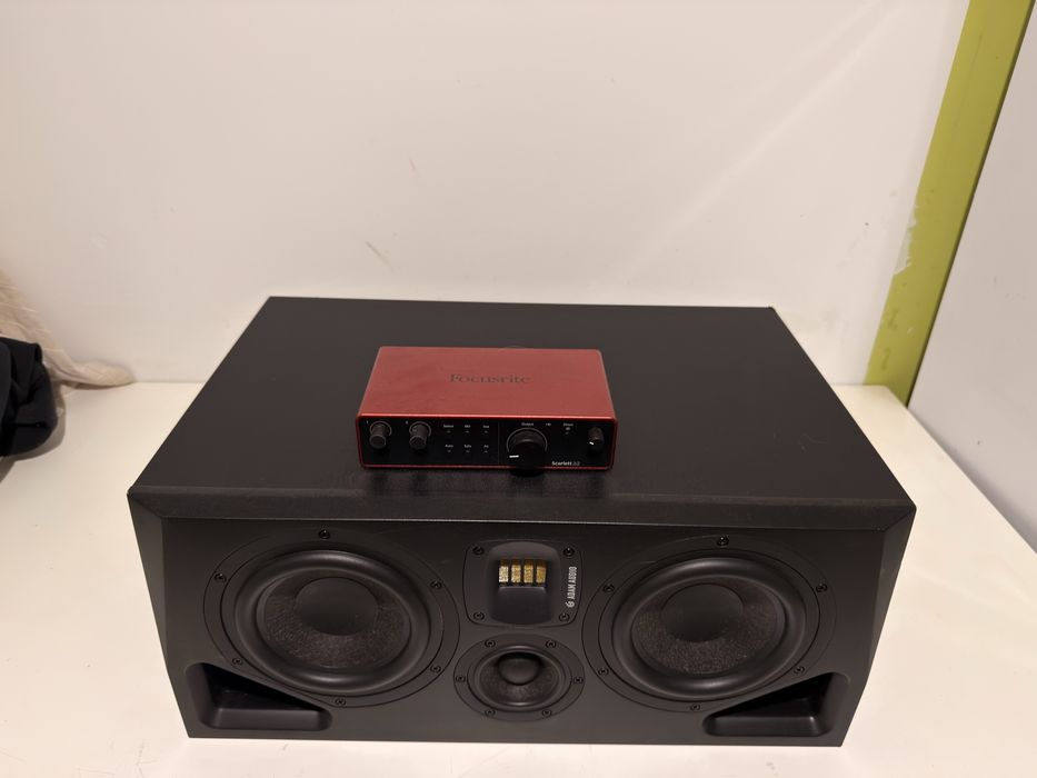 Adam Audio A77H i interfejs Focusrite Scarlett 2i2