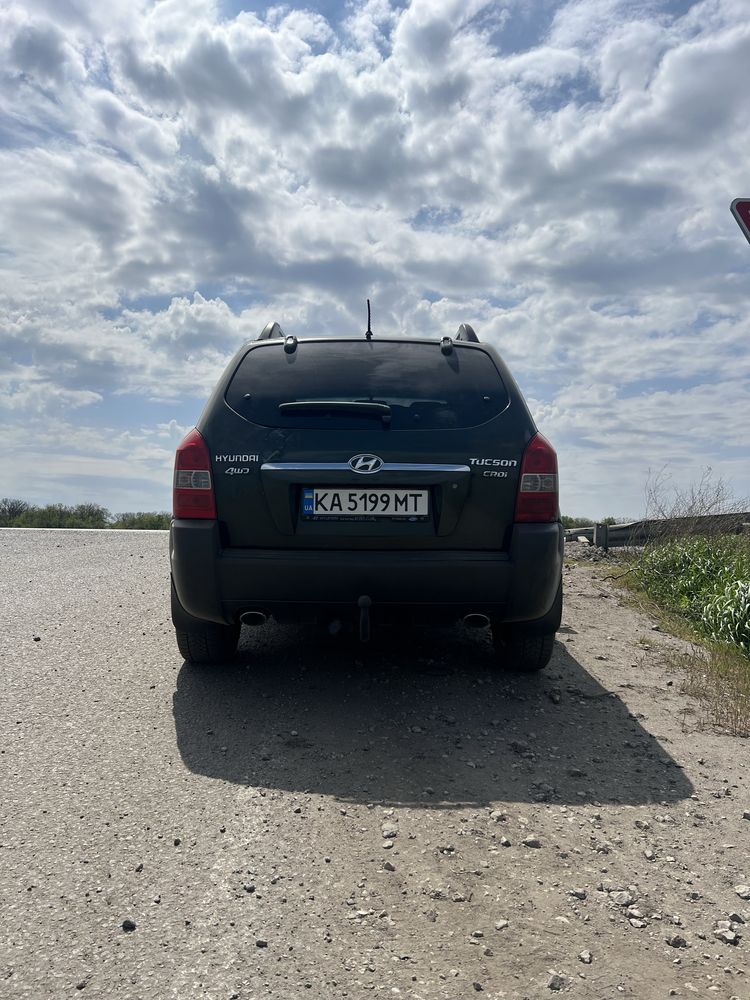 продам туксона! В гарному стані