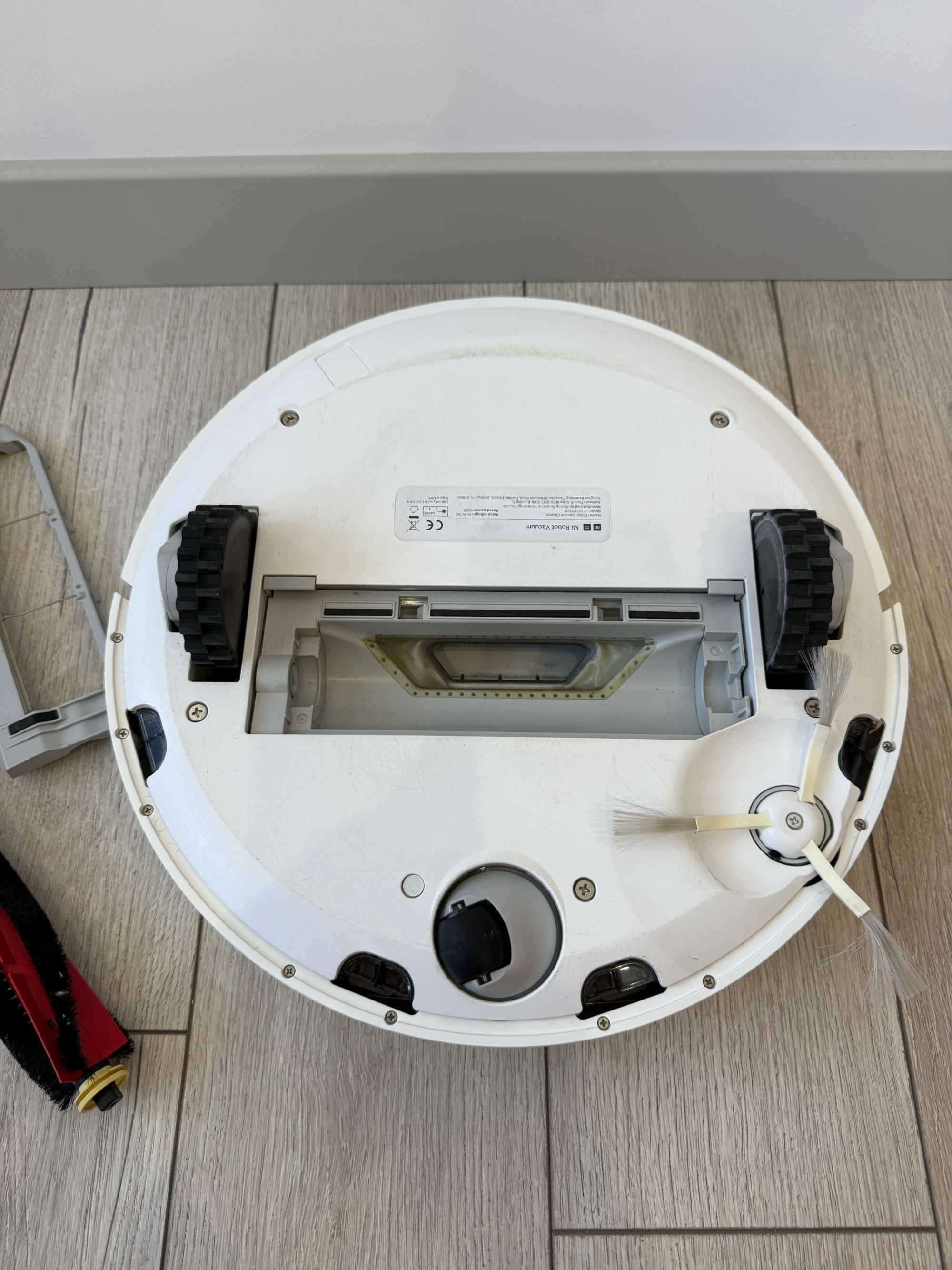 Робот пилосос Xiaomi Mi Robot (1st generation)