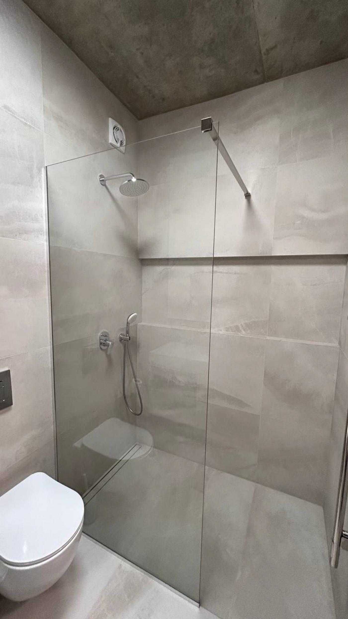 В продаже новый и современный дом в два этажа.#10209