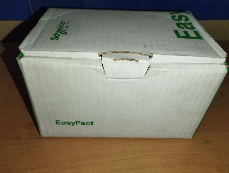 Автоматичний вимикач, 250A, Schneider Electric EZC250N3250