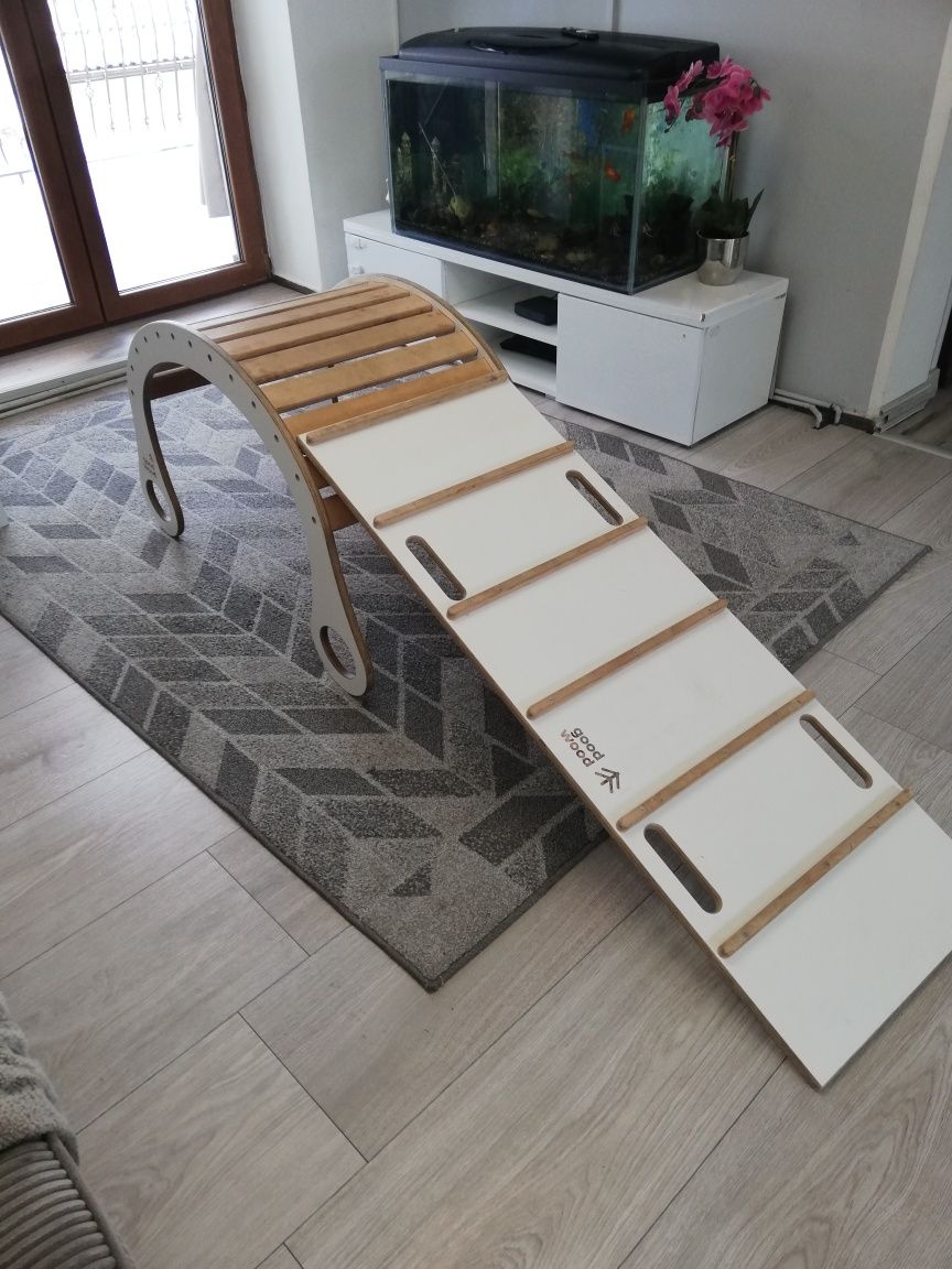 Drewniany Bujak ze zjeżdżalnią, ślizgawką good wood wspinaczka