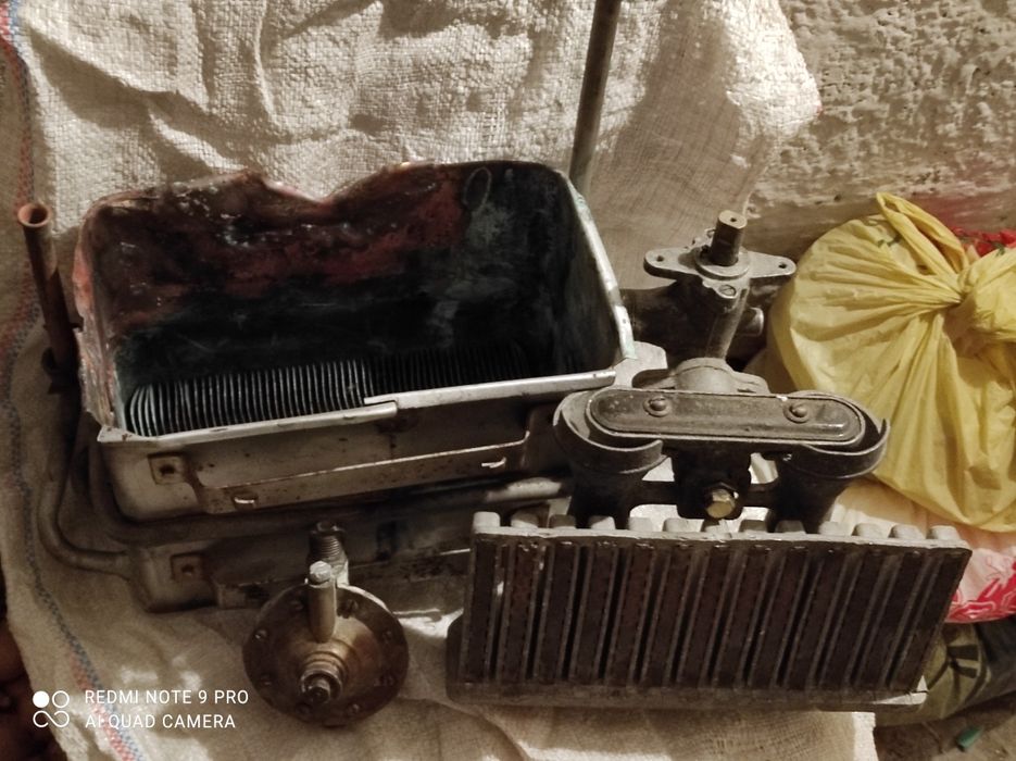 Продам колонку газовую б/у(Советская).