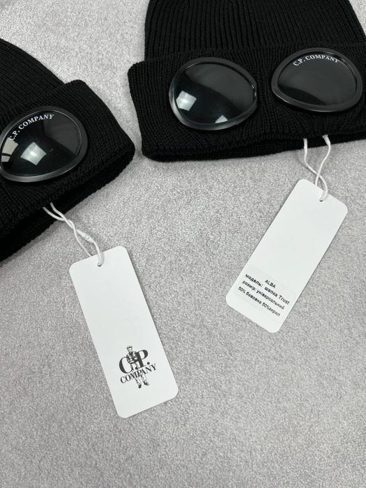 Шапка с двумя линзами, очками C.P Company CP /Си Пи Компани сп сипи СР