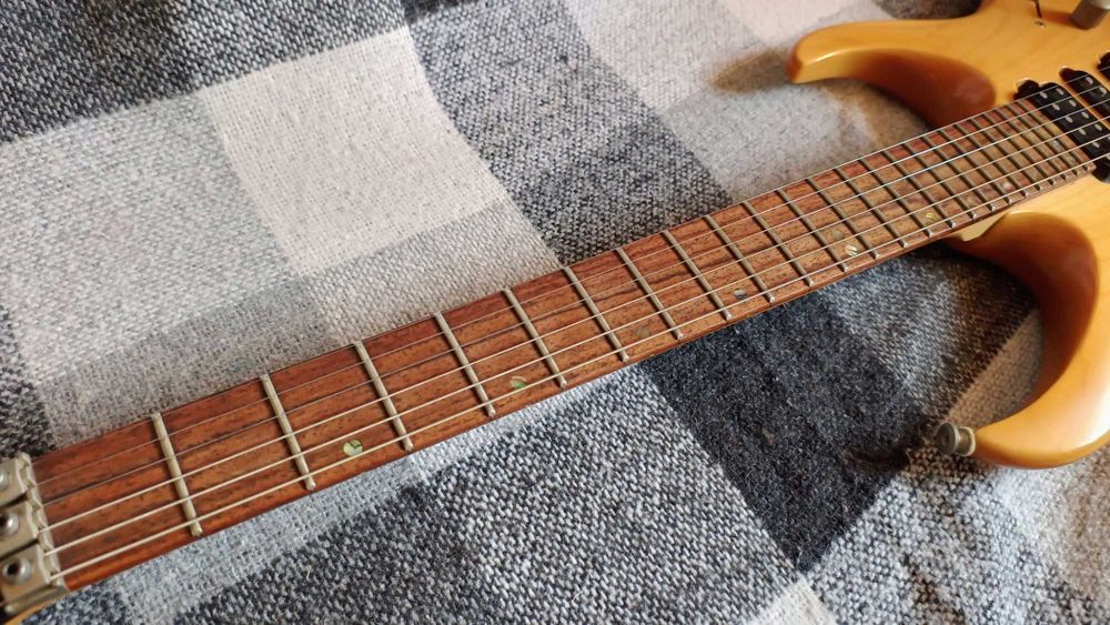 Электрогитара Cort Viva Gold-II NS, комбик Line 6 SPIDER IV 15w, + уши