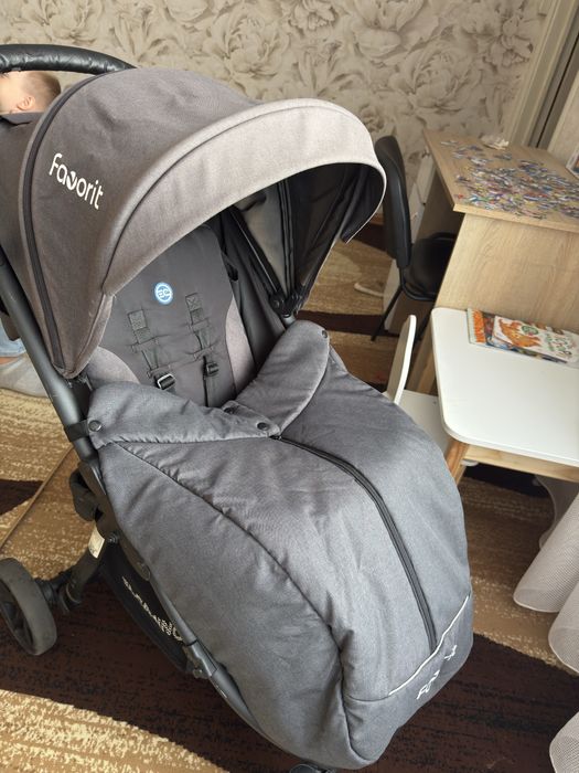 Прогулянкова коляска El Camino Favorit M 3409 до 22 кг