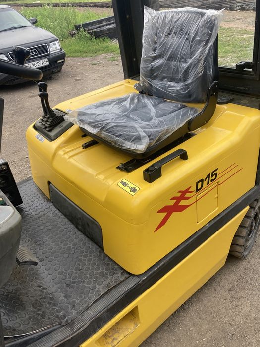 Навантажувач ОМ XD15