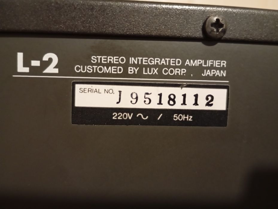 Sprzedam wzmacniacz Luxman w ładnym stanie.