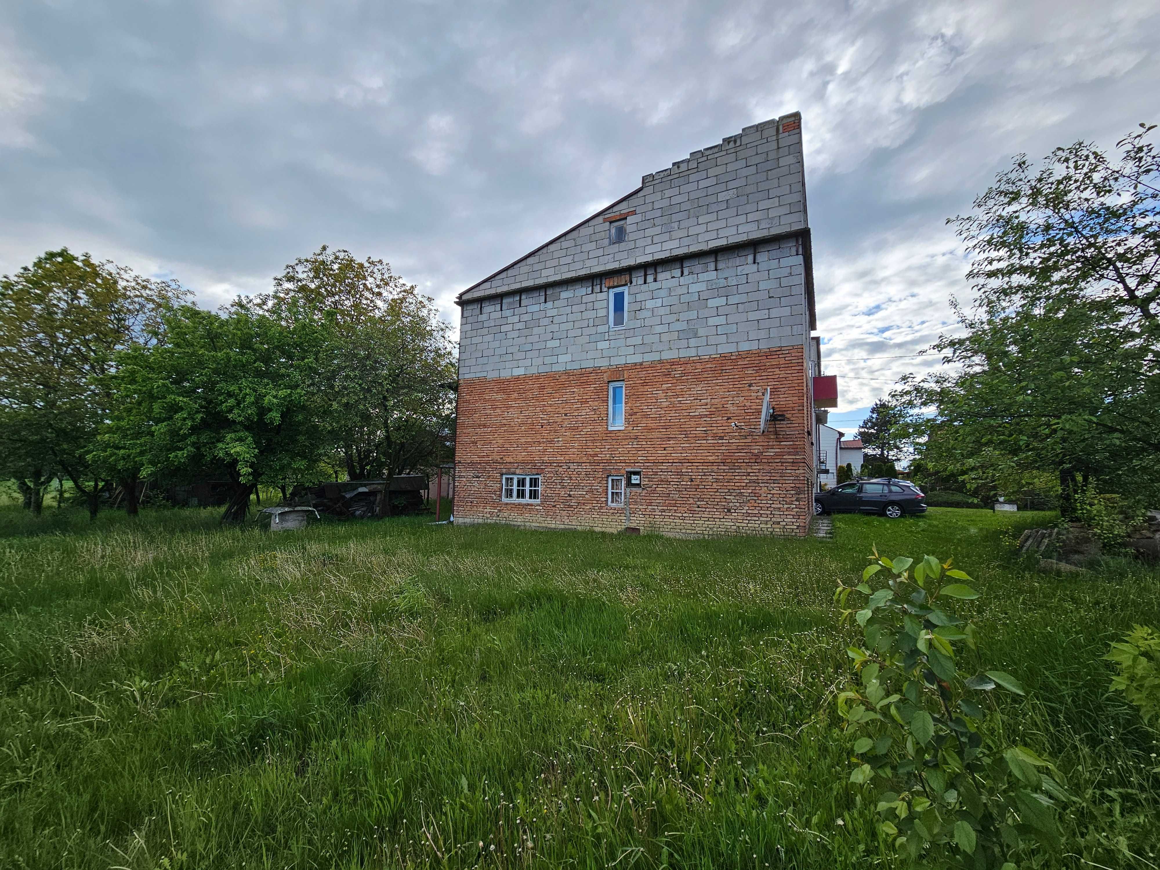 Dom z dużą działką 32a Zarszyn
