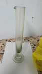 Menzurka szklana, cylinder miarowy, naczynie laboratoryjne