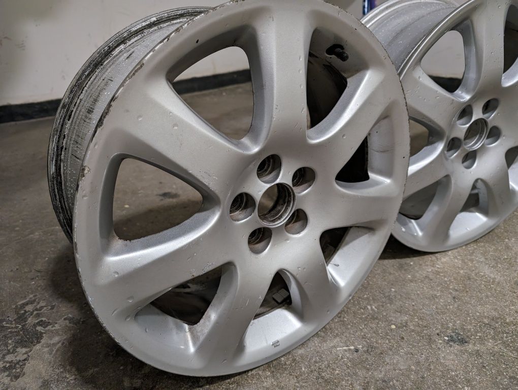 4 felgi aluminiowe 17" Toyota 5x100