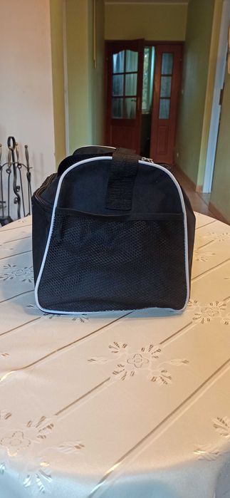 Sprzedam torbę podróżną, sportową z materiału ISL Sport.