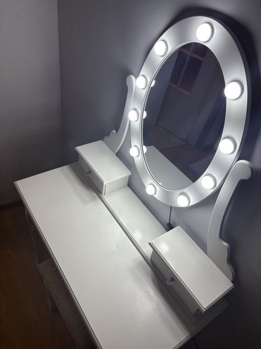 toaletka do makijażu