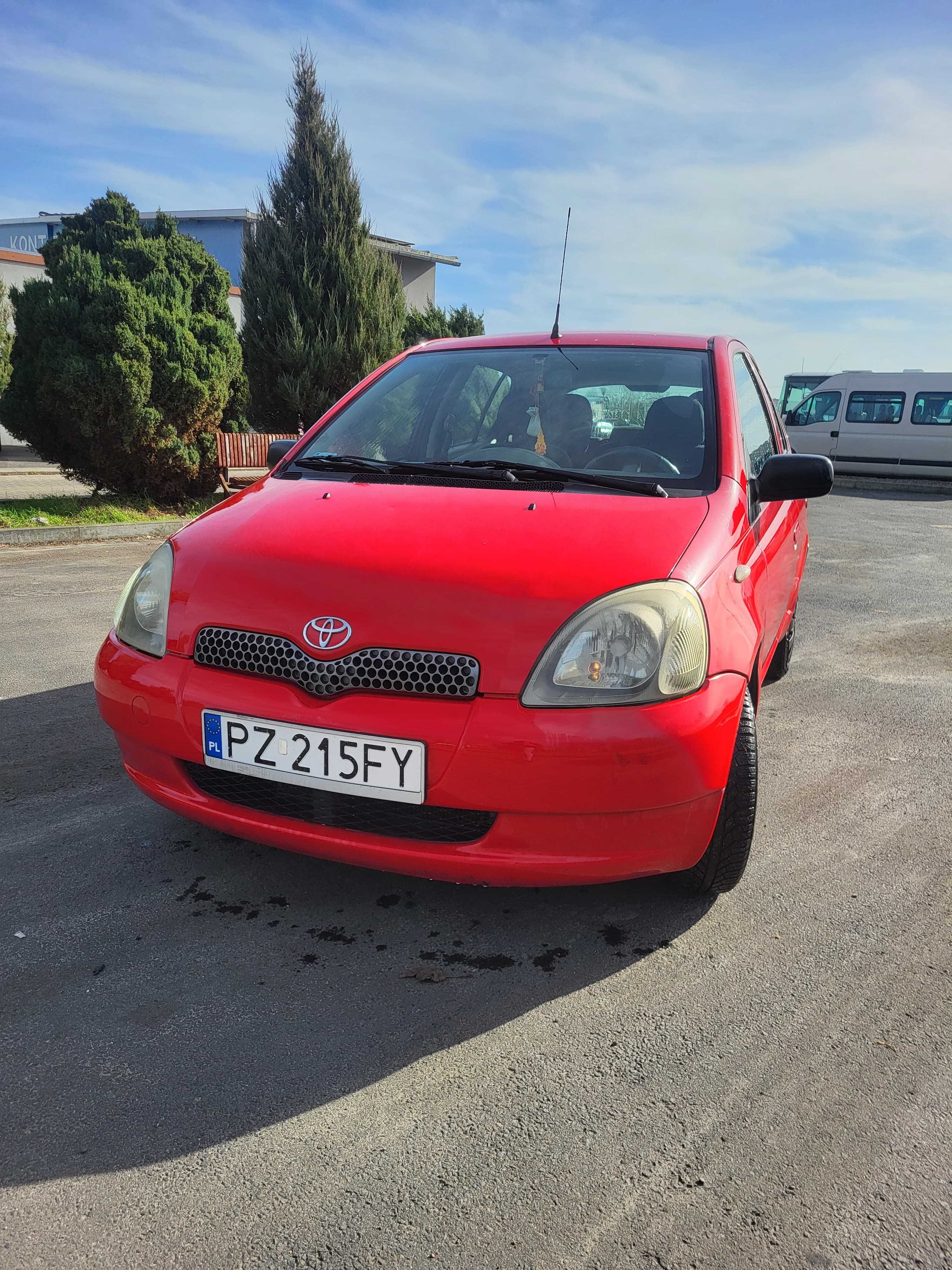 Toyota Yaris 1.0 benzyna 2002r 2 wlasciciel 2kpl. Kól alufelgi