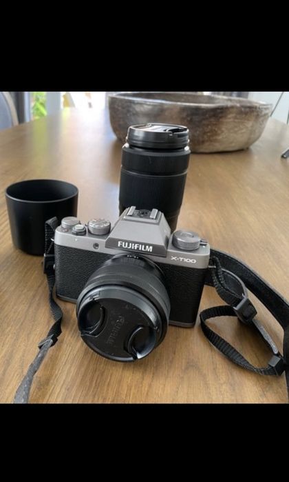 Fujifilm XT100 com objetivos 15-45 e 50-253