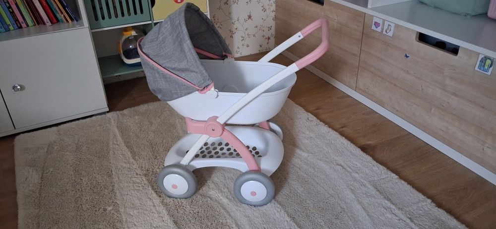 Plastikowy wózek dla lalek