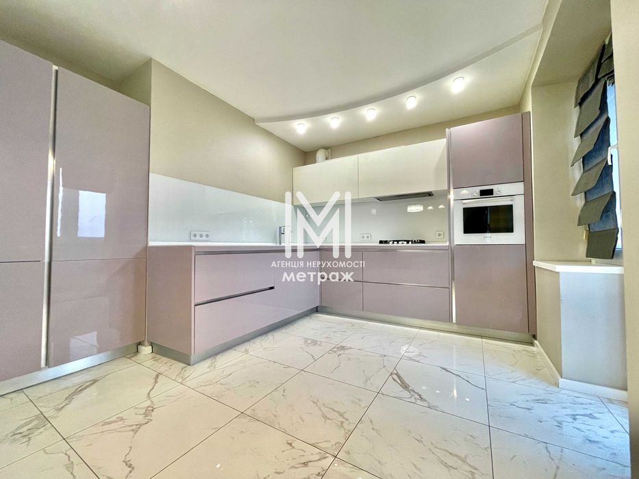 Продам 3 к. квартиру 122 м2 новострой пр-т. Героев Харькова Малышева