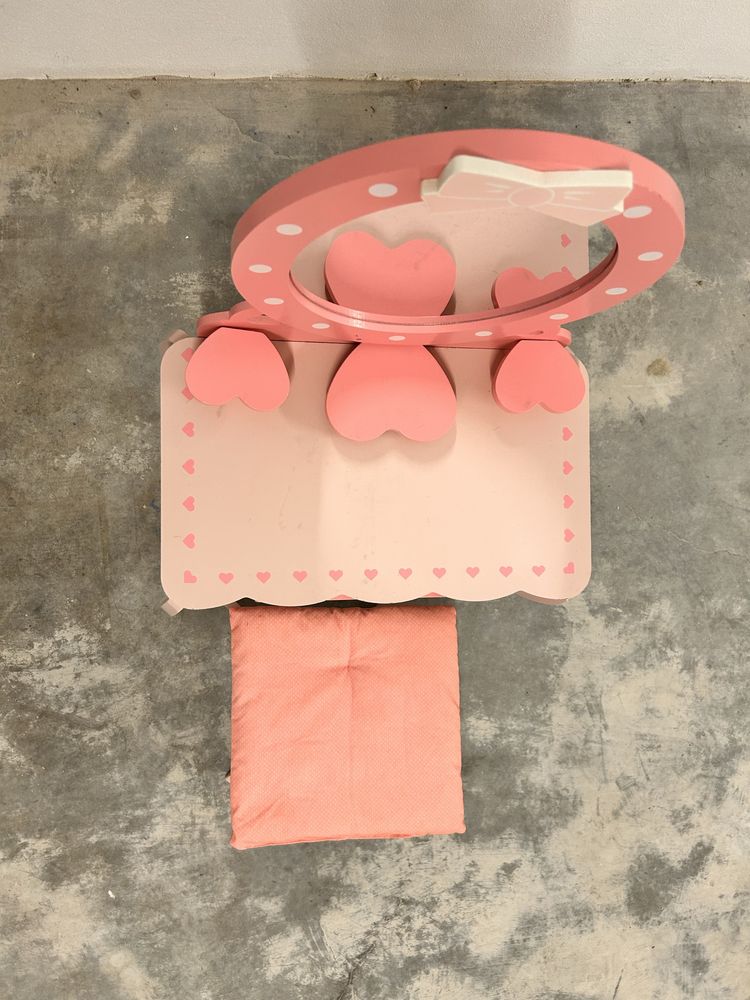 Tocador menina rosa