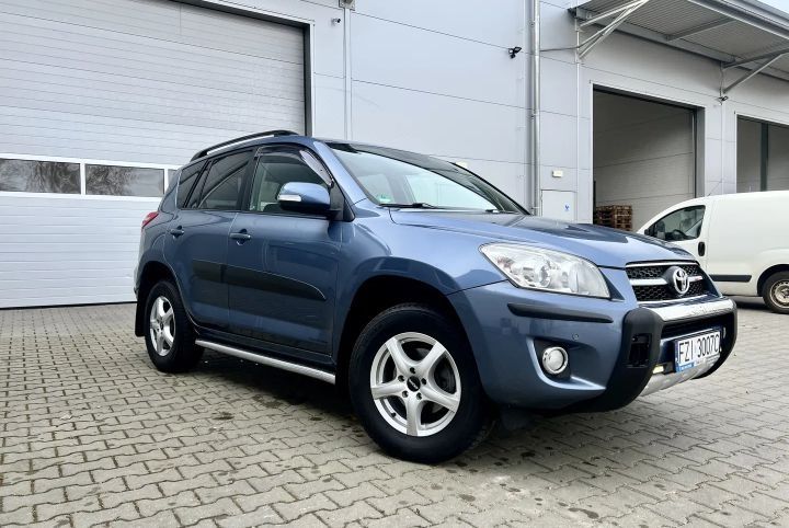 Toyota RAV4 2.0 VVT-i Sol Navi MS